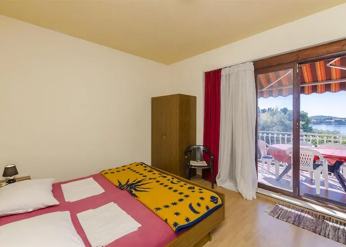 Franciska * Brodarica (Sibenik-Knin)